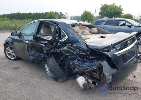 2015 Nissan Altima 2.5 Sl из США, поврежденный, VIN 1N4AL3AP5FC596132